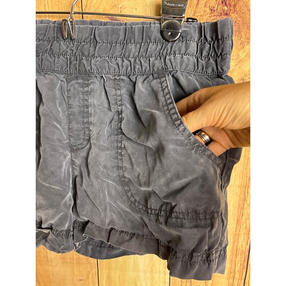 Athleta 100% Lyocell Casual Shorts with Pockets Charcoal Gray Women's Size 10 - Picture 2 of 6